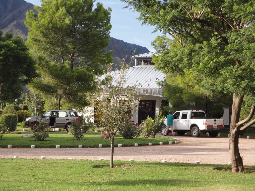 Hotel Lujan Lujan  Bagian luar foto