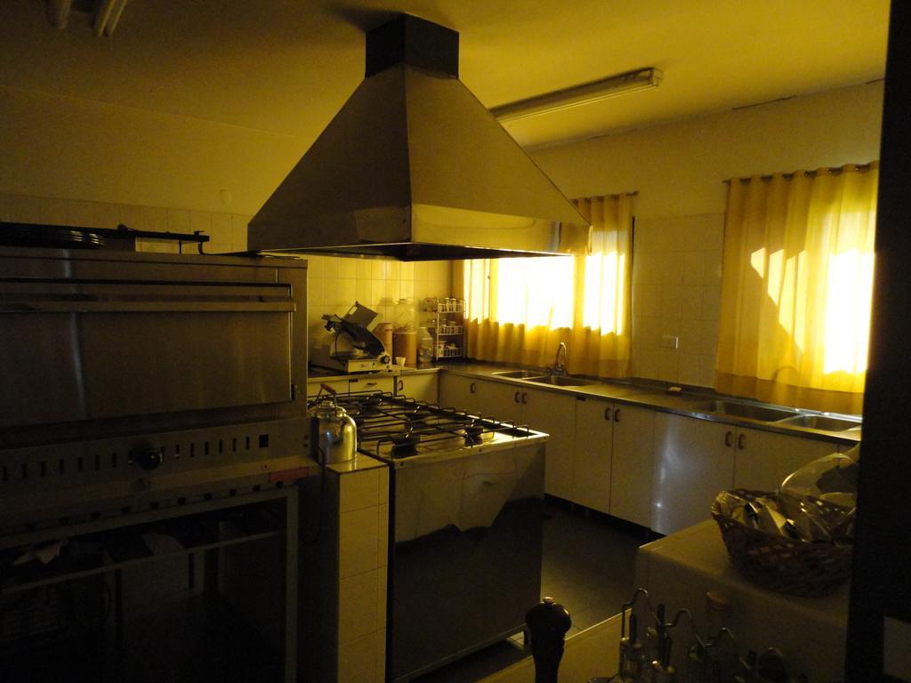 Hotel Lujan Lujan  Bagian luar foto